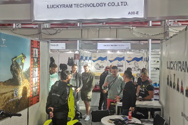 Tank ETV esposto nel 2023 EICMA e prestato attenzione