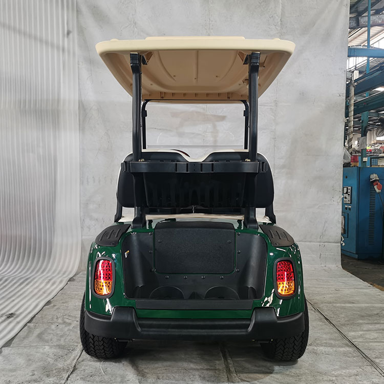 Carrello da golf a 4 posti con batteria al litio da 48 V.